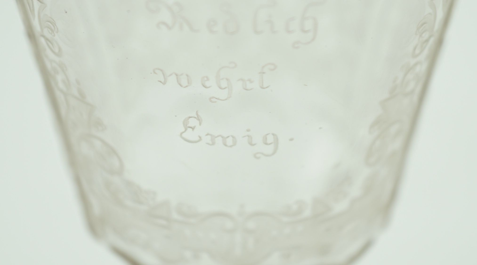 A Silesian wheel engraved glass goblet, c.1760, possibly made in Szklarska Poreba, 16.7cm high